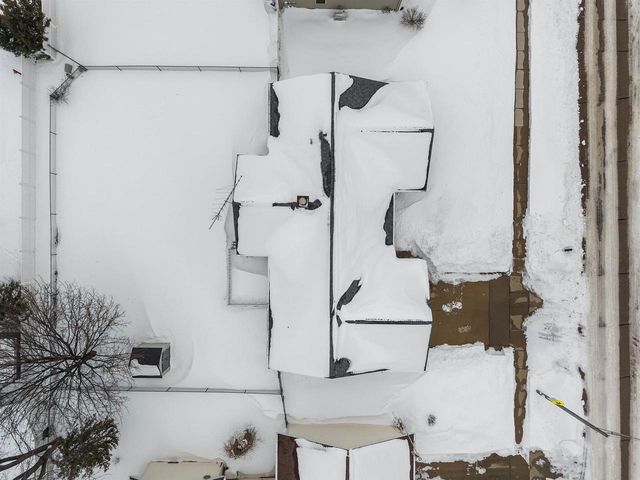 924 S KENSINGTON DRIVE, Appleton, WI 54915