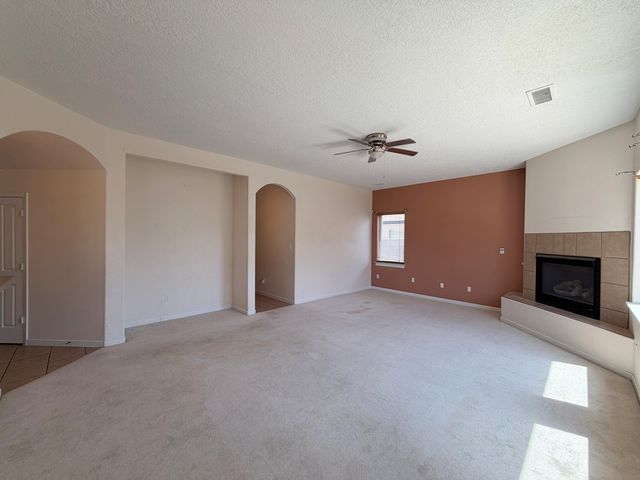 6216 Calle Vizcaya NW, Albuquerque, NM 87114