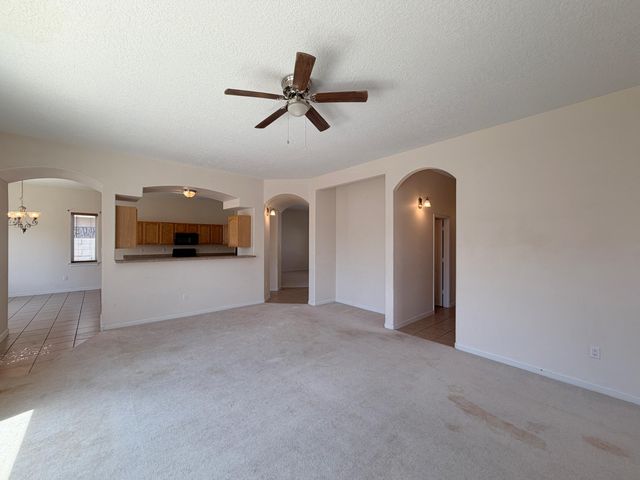 6216 Calle Vizcaya NW, Albuquerque, NM 87114