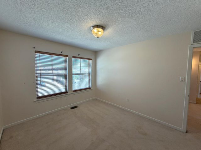 6216 Calle Vizcaya NW, Albuquerque, NM 87114