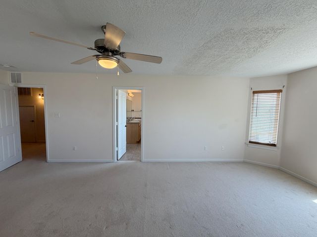 6216 Calle Vizcaya NW, Albuquerque, NM 87114