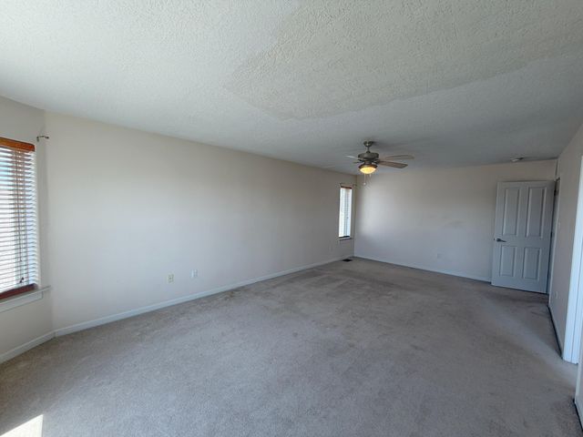 6216 Calle Vizcaya NW, Albuquerque, NM 87114