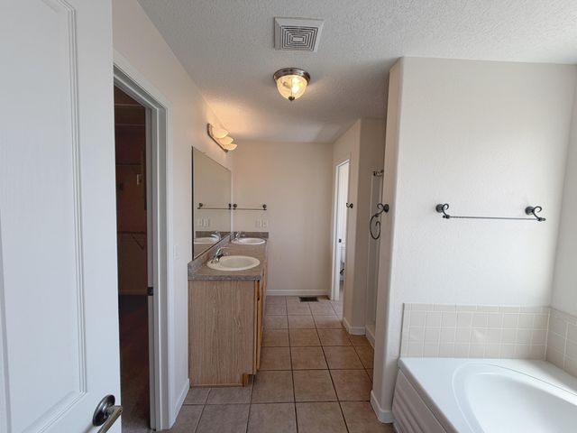6216 Calle Vizcaya NW, Albuquerque, NM 87114