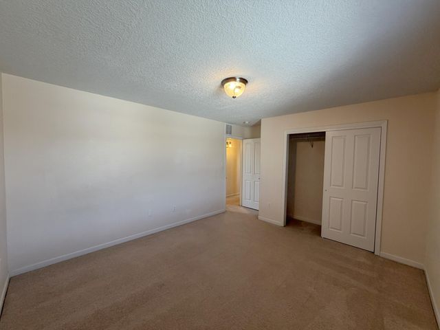 6216 Calle Vizcaya NW, Albuquerque, NM 87114