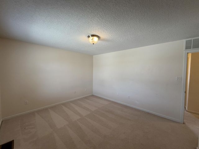 6216 Calle Vizcaya NW, Albuquerque, NM 87114