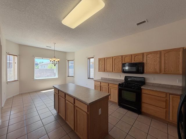 6216 Calle Vizcaya NW, Albuquerque, NM 87114