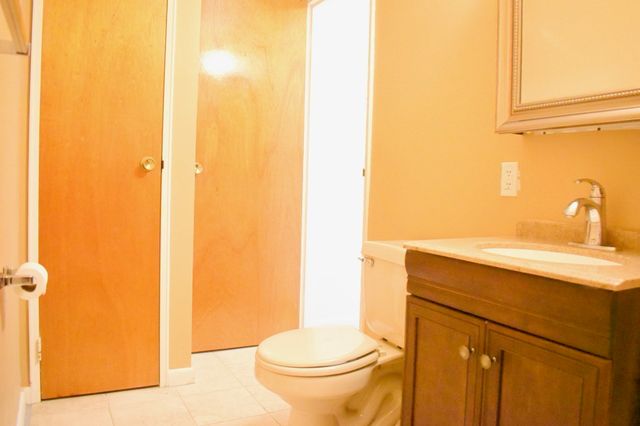 100 Grandview Avenue 10C, Quincy, MA 02170