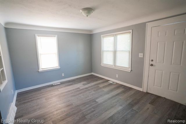26949 Annapolis, Dearborn Heights, MI 48125