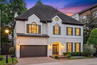 2 Pinewold Court, Houston, TX 77056