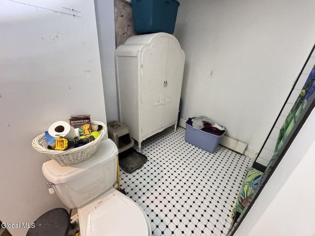 32 Ray Street, Niskayuna, NY 12309