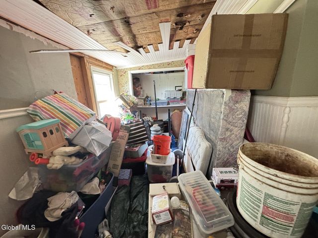 32 Ray Street, Niskayuna, NY 12309