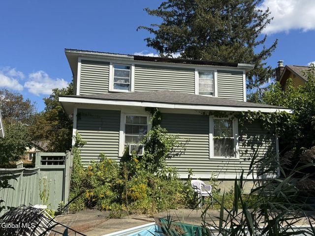 32 Ray Street, Niskayuna, NY 12309