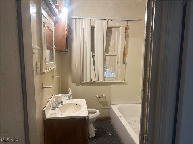 14413 Potomac Avenue, East Cleveland, OH 44112