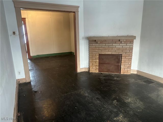 14413 Potomac Avenue, East Cleveland, OH 44112