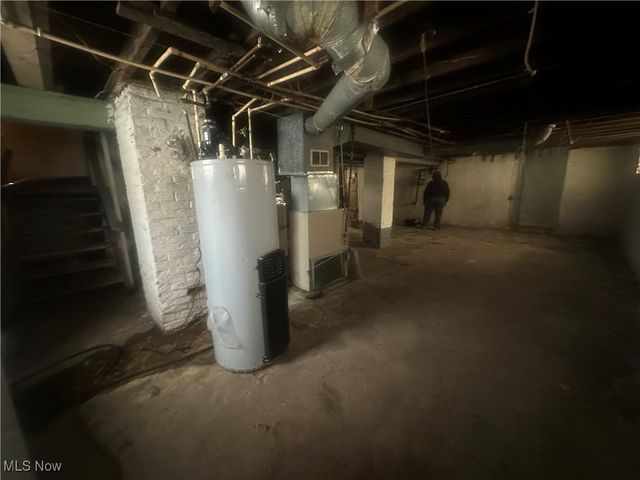 14413 Potomac Avenue, East Cleveland, OH 44112