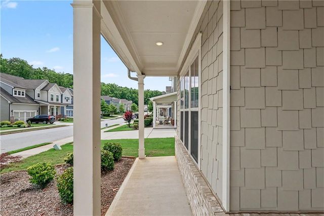 556 Avondale Hills Drive, Avondale Estates, GA 30032
