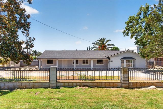 1215 E 39th Street, San Bernardino, CA 92404