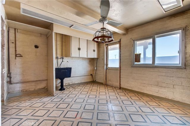 1215 E 39th Street, San Bernardino, CA 92404