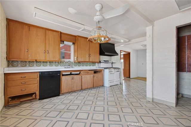 1215 E 39th Street, San Bernardino, CA 92404