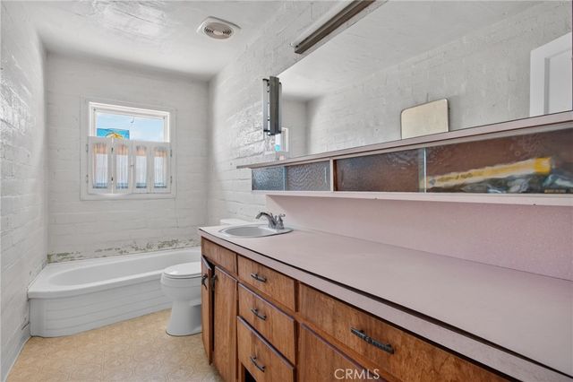 1215 E 39th Street, San Bernardino, CA 92404