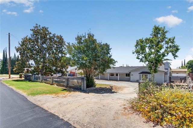1215 E 39th Street, San Bernardino, CA 92404
