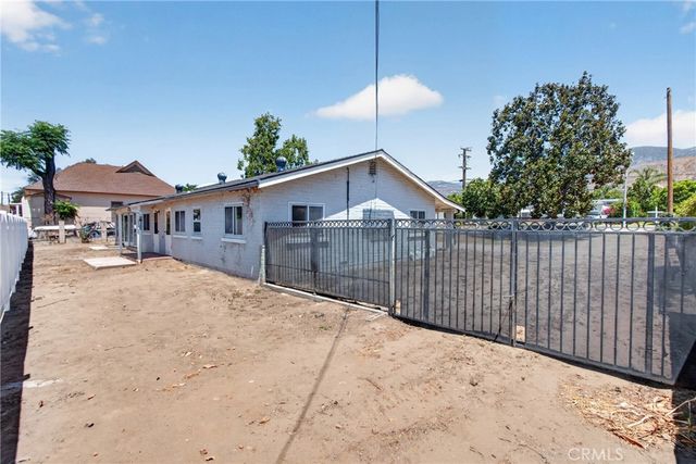 1215 E 39th Street, San Bernardino, CA 92404