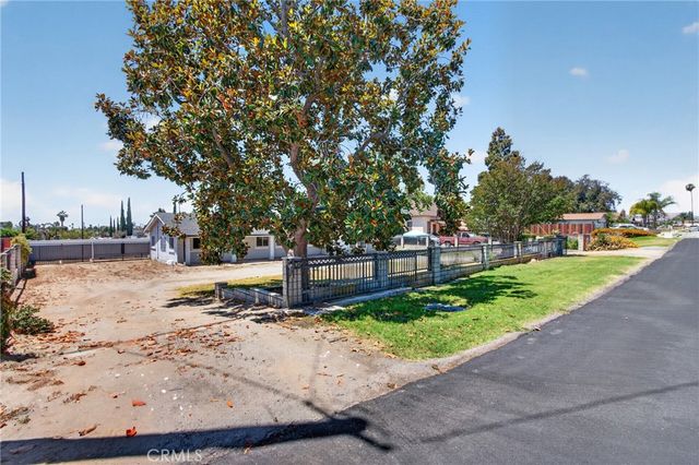 1215 E 39th Street, San Bernardino, CA 92404