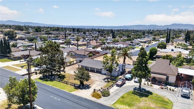 1215 E 39th Street, San Bernardino, CA 92404