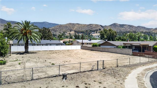 1215 E 39th Street, San Bernardino, CA 92404