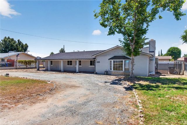 1215 E 39th Street, San Bernardino, CA 92404
