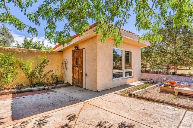 262 W Winterhaven Dr, Pueblo West, CO 81007