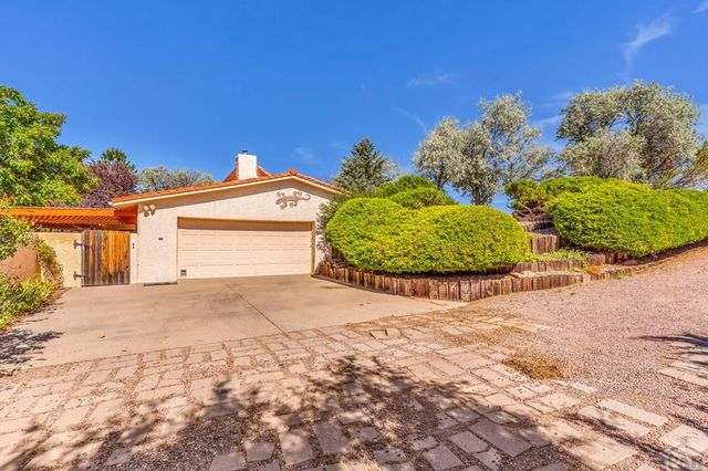 262 W Winterhaven Dr, Pueblo West, CO 81007