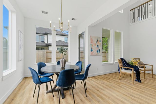 11625 N D Street, La Porte, TX 77571