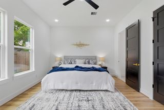 11625 N D Street, La Porte, TX 77571