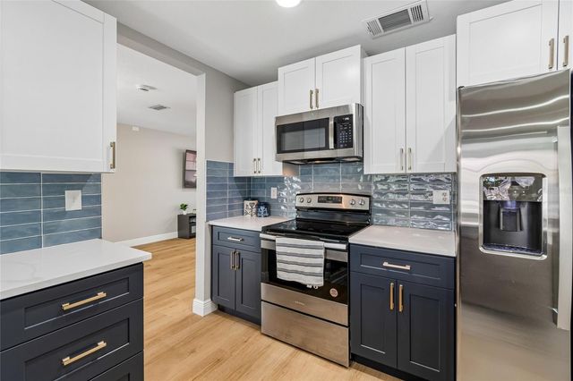 6331 COCOA LANE, Apollo Beach, FL 33572