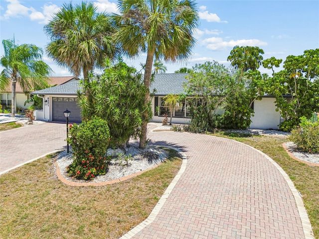 6331 COCOA LANE, Apollo Beach, FL 33572