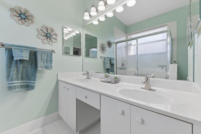 10760 Royal Caribbean Circle, Boynton Beach, FL 33437