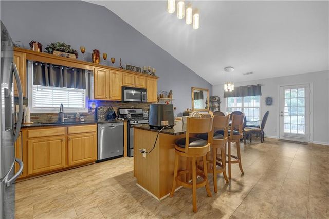 4015 McPherson Drive, Acworth, GA 30101