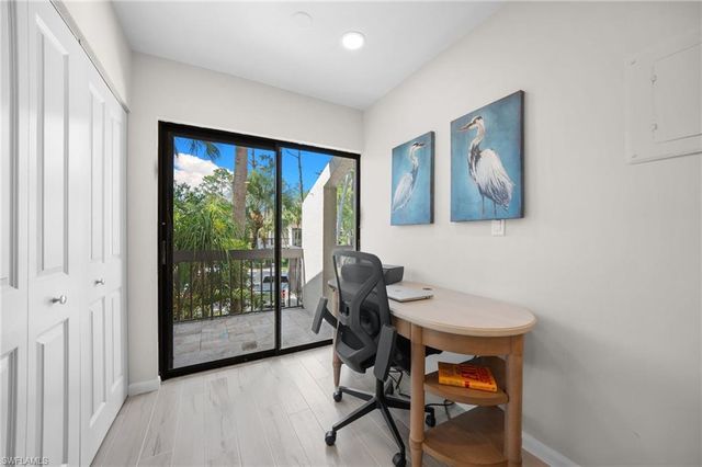1808 Kings Lake BLVD 203, Naples, FL 34112
