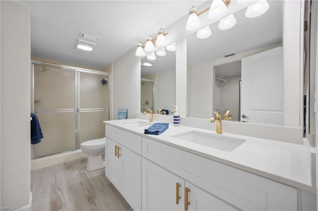 1808 Kings Lake BLVD 203, Naples, FL 34112