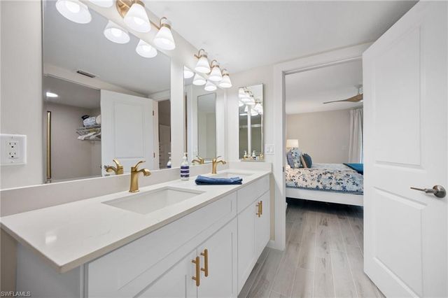 1808 Kings Lake BLVD 203, Naples, FL 34112