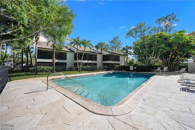 1808 Kings Lake BLVD 203, Naples, FL 34112