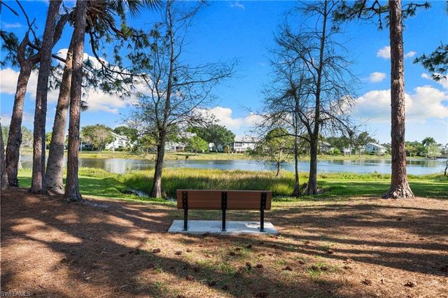 1808 Kings Lake BLVD 203, Naples, FL 34112