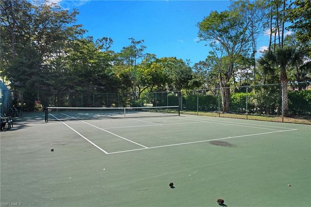 1808 Kings Lake BLVD 203, Naples, FL 34112