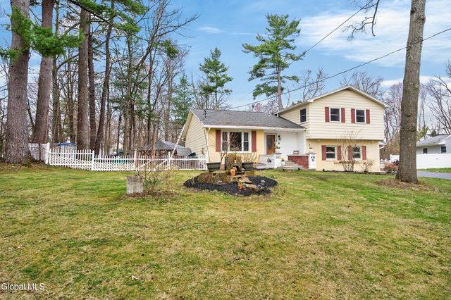 500 Acre Drive, Guilderland, NY 12303