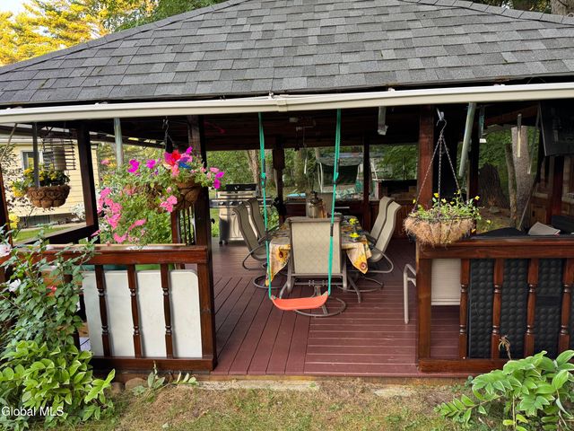 500 Acre Drive, Guilderland, NY 12303
