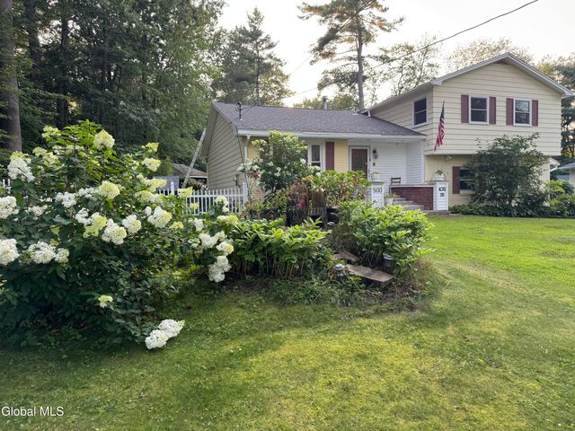 500 Acre Drive, Guilderland, NY 12303