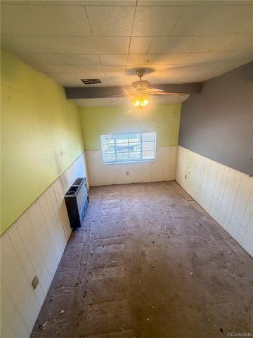 3323 S Grape Street, Denver, CO 80222