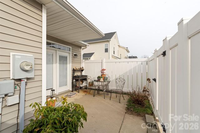 4063 Center Place Drive, Harrisburg, NC 28075