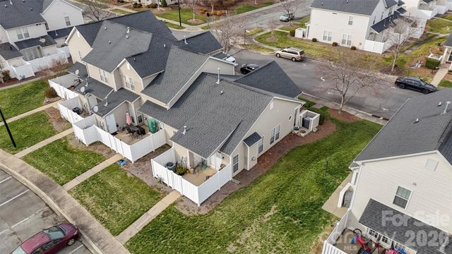 4063 Center Place Drive, Harrisburg, NC 28075